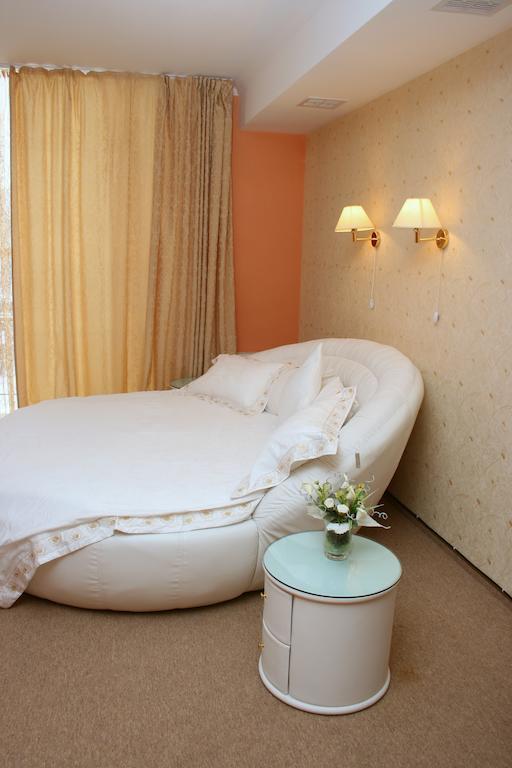 Premier Hotel Shafran Сумы Экстерьер фото