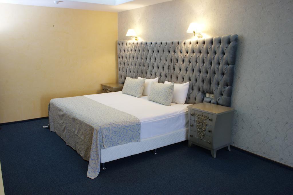 Premier Hotel Shafran Сумы Экстерьер фото