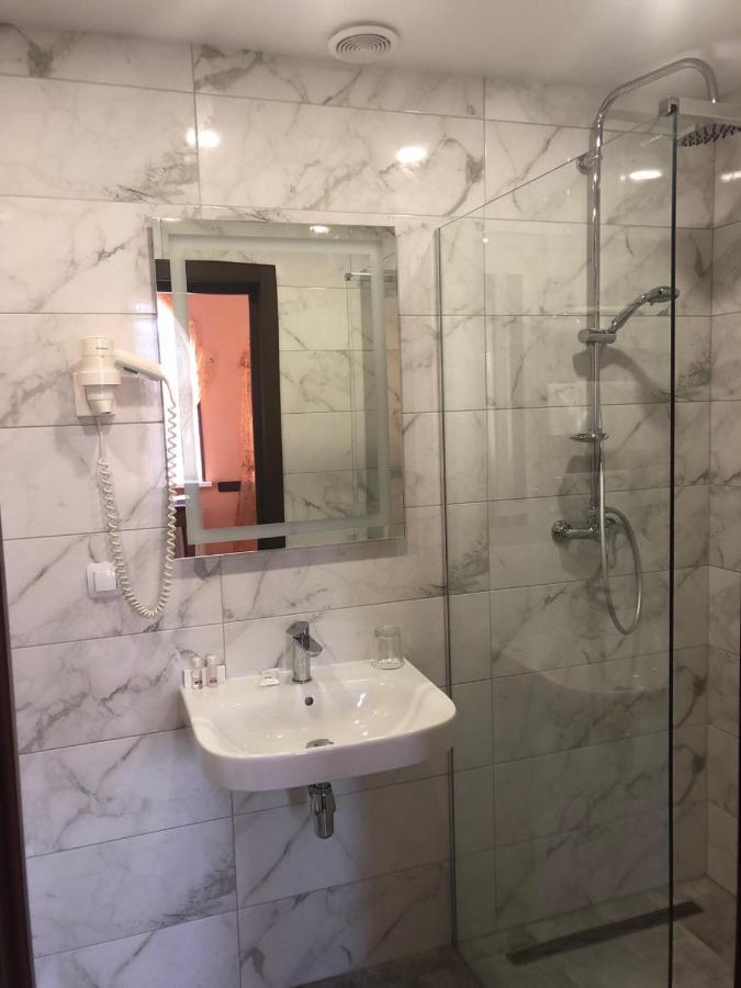 Premier Hotel Shafran Сумы Экстерьер фото